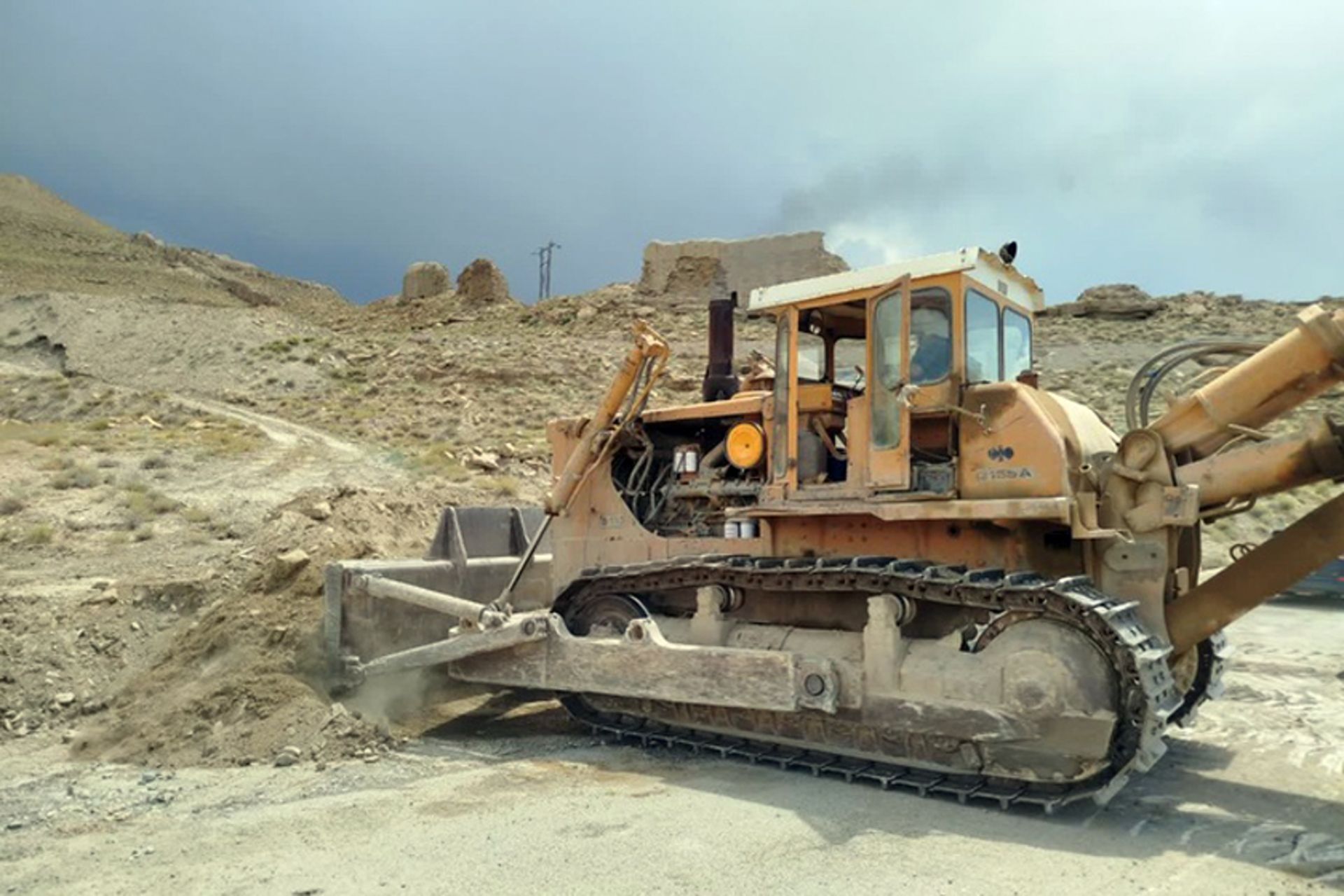 حفار غیرمجاز