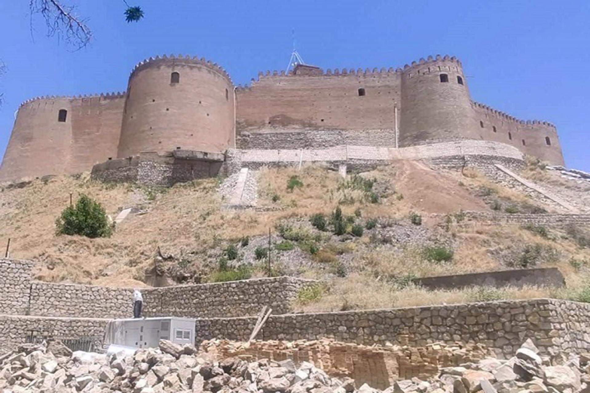 ۱۲ برجی خرم ‌آباد