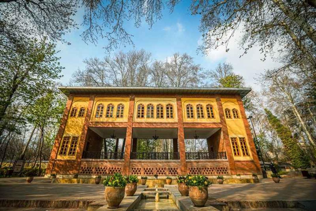 بنای باغ ایرانی تهران از پایین؛ منبع عکس: وب سایت Chtn.ir. عکاس: وحید احمدی