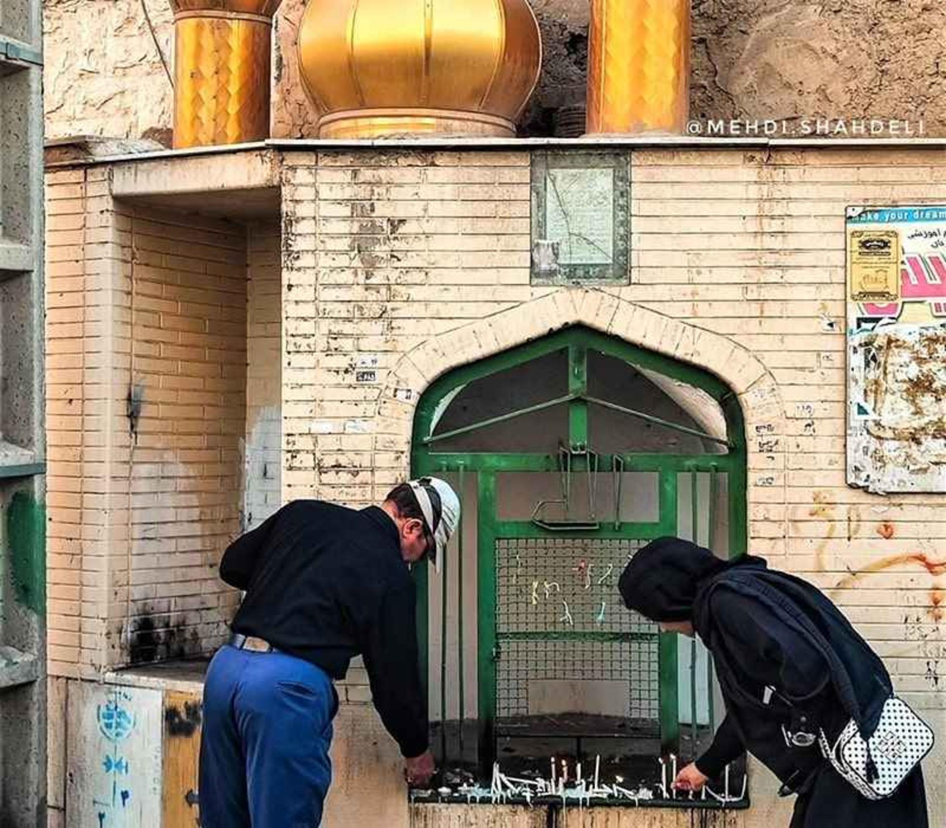 رسم چهل و یک منبر در سقاخانه، منبع عکس: اینستاگرام mehdi.shahdeli@، عکاس: مهدی شاهدلی
