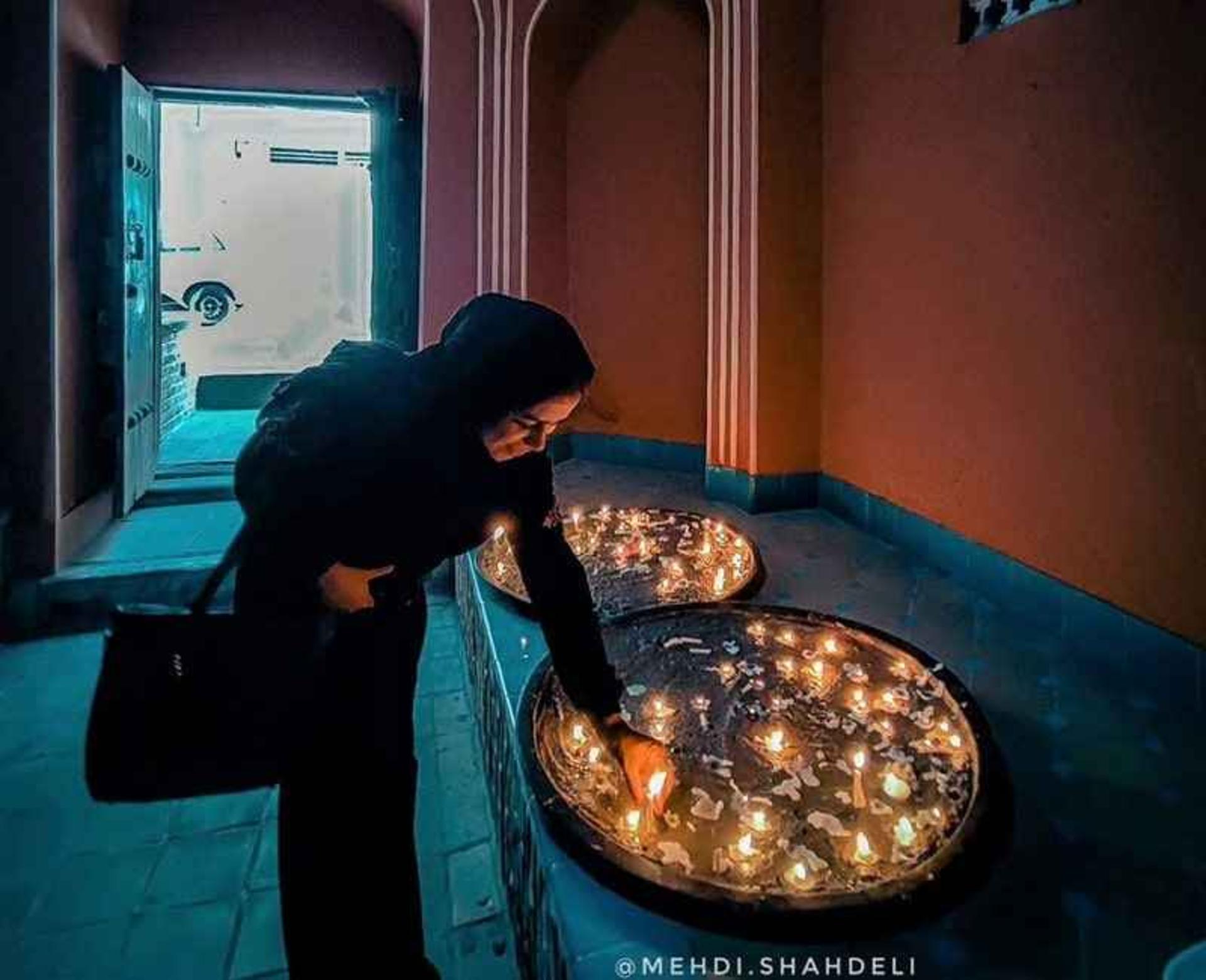 سینی شمع چهل و یک منبر در اصفهان، منبع عکس: اینستاگرام mehdi.shahdeli@، عکاس: مهدی شاهدلی