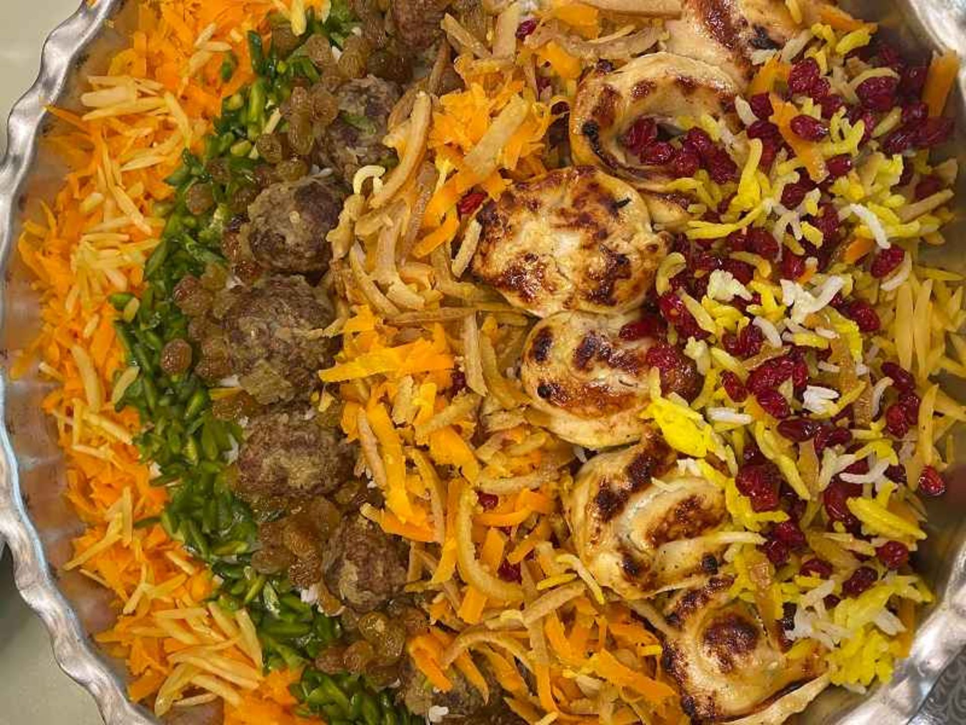 غذای محلی سمنان در رستوران حاج رحیم؛ منبع عکس: گوگل مپ؛ عکاس: sohrabi fardin