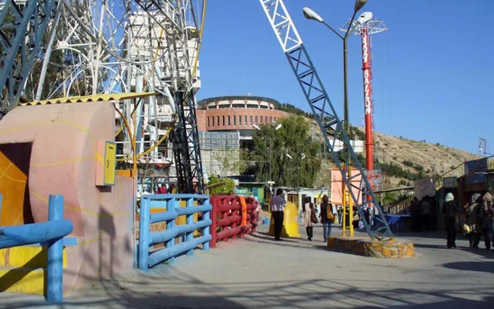 وسایل بازی لونا پارک شیراز