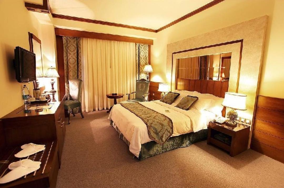 اتاق دو تخته هتل درویشی مشهد؛ منبع عکس: اینستاگرام Darvishiroyalhotel. عکاس: نامشخص