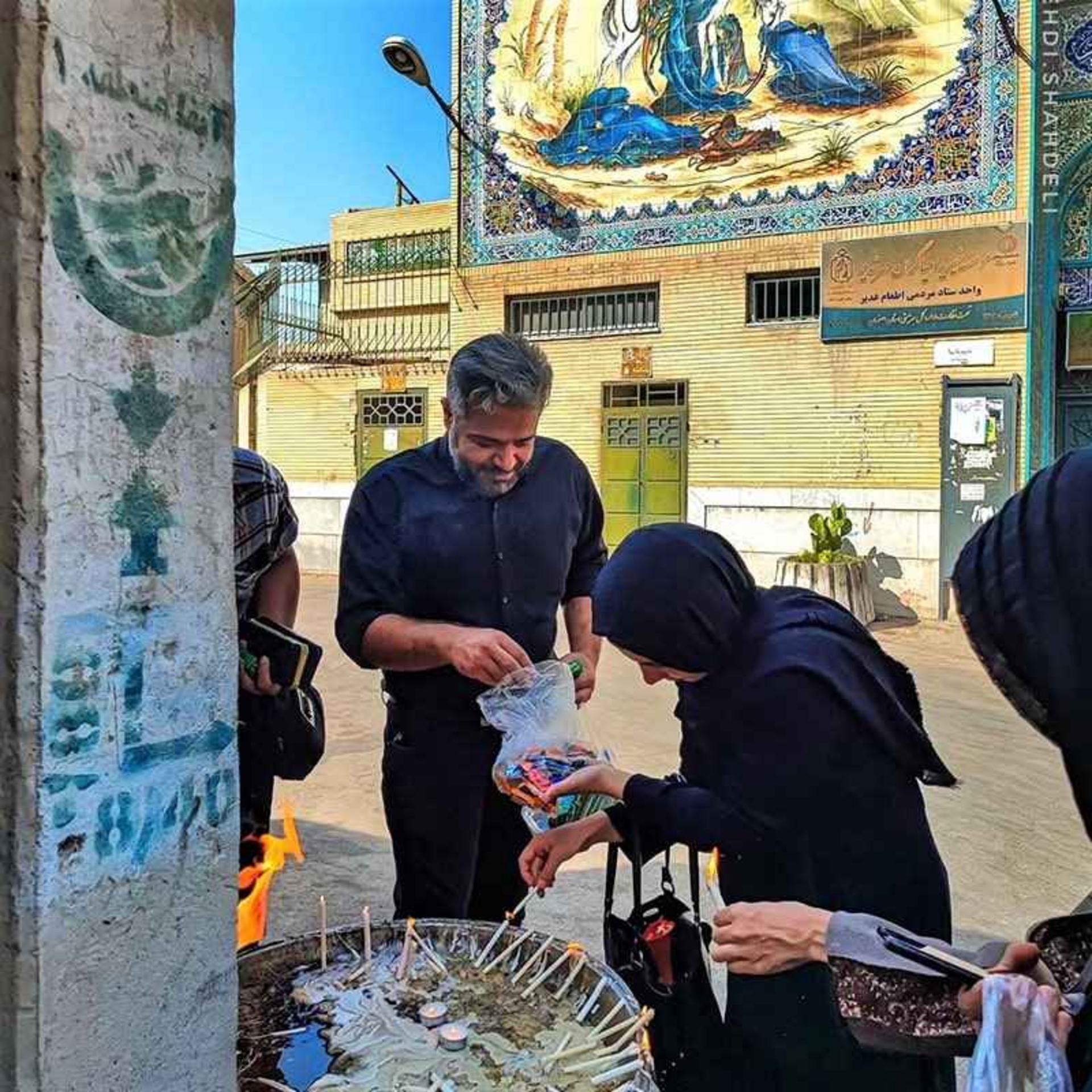 عزاداران در مراسم چهل و یک منبر اصفهان، منبع عکس: اینستاگرام mehdi.shahdeli@، عکاس: مهدی شاهدلی
