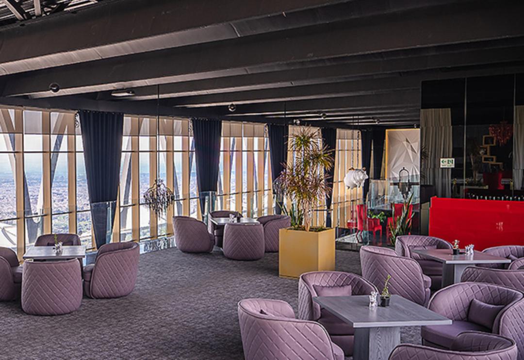 فضای داخلی اسکای لانژ، منبع عکس:espinashotels.com،عکاس: نامشخص