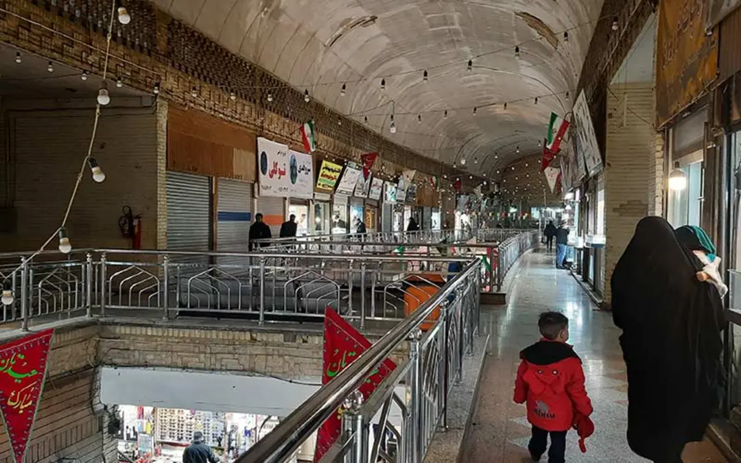 طبقه اول بازار رضا مشهد، منبع عکس: گوگل مپ، عکاس: محسن حیدری