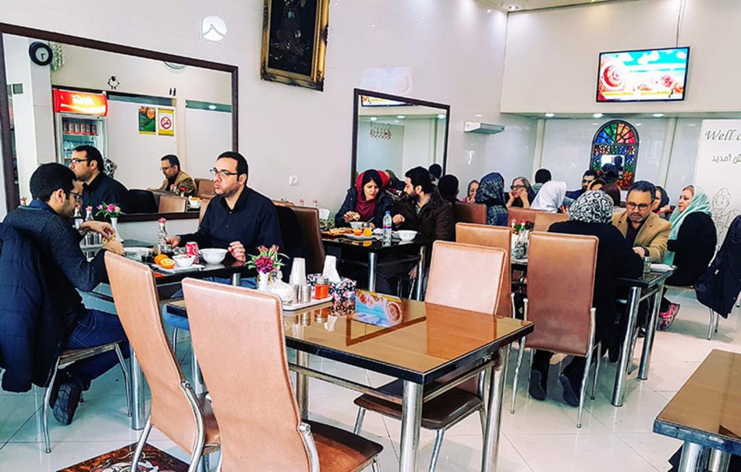 سالن پذیرایی طباخی ساعی؛ منبع عکس: گوگل مپ؛ عکاس: Kama Ram