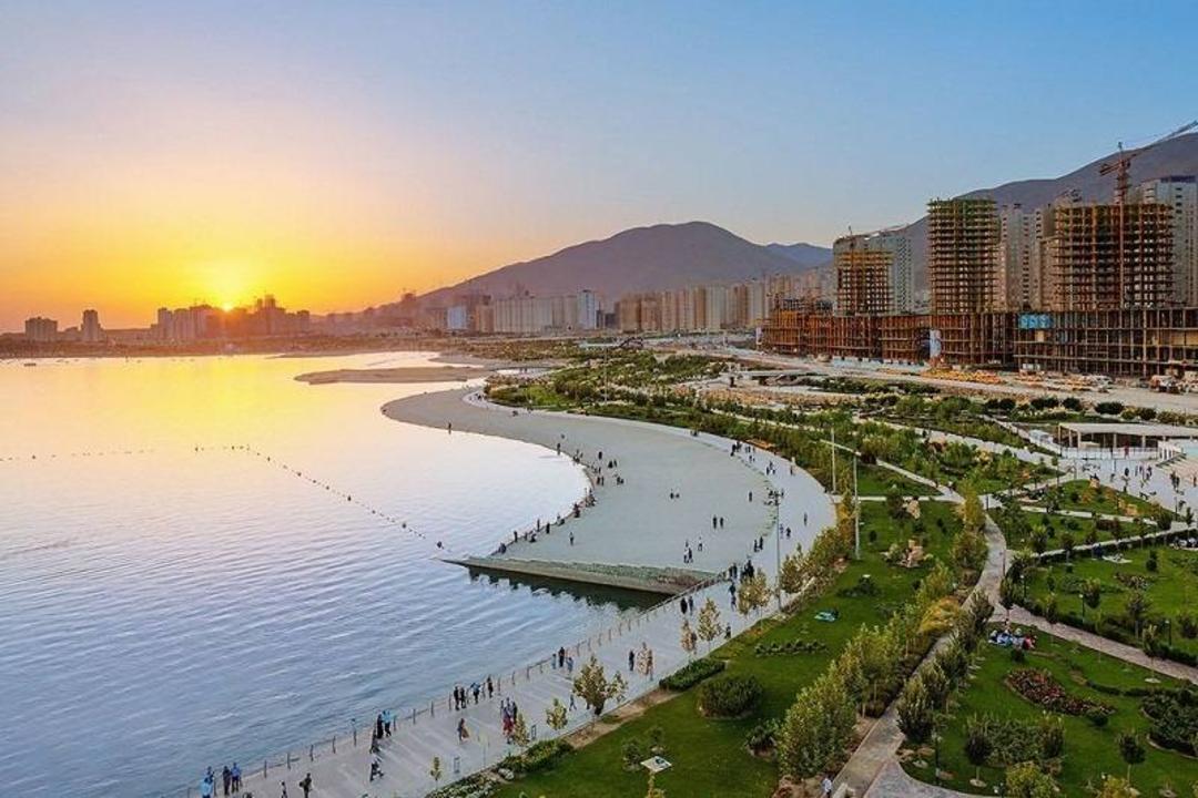 عکس هوایی از دریاچه چیتگر؛ منبع عکس: گوگل مپ. عکاس: shahin sharifzad