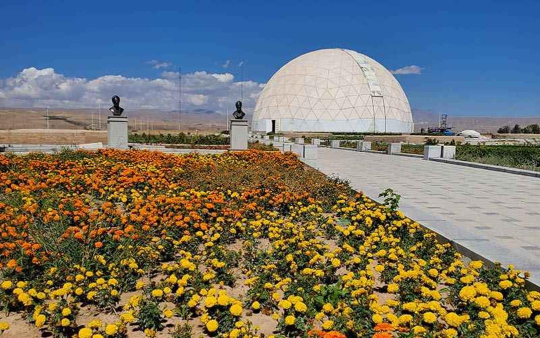 رصدخانه مراغه در روز، منبع عکس: گوگل مپ، عکاس: Rəcəb Yaxşı