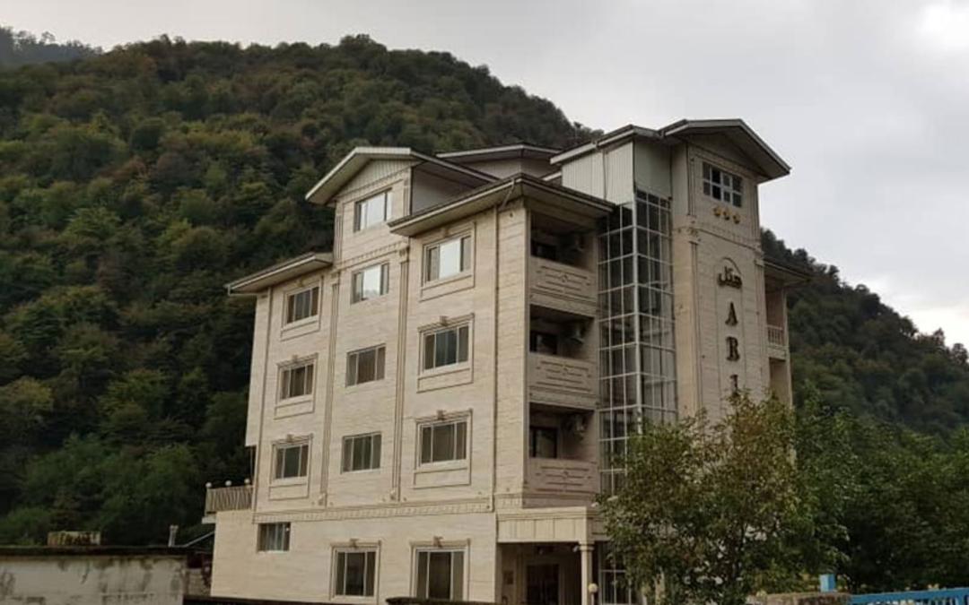 هتل آریانا در کوهستان ماسال، منبع عکس: گوگل مپ، عکاس: مرتضی شبستری