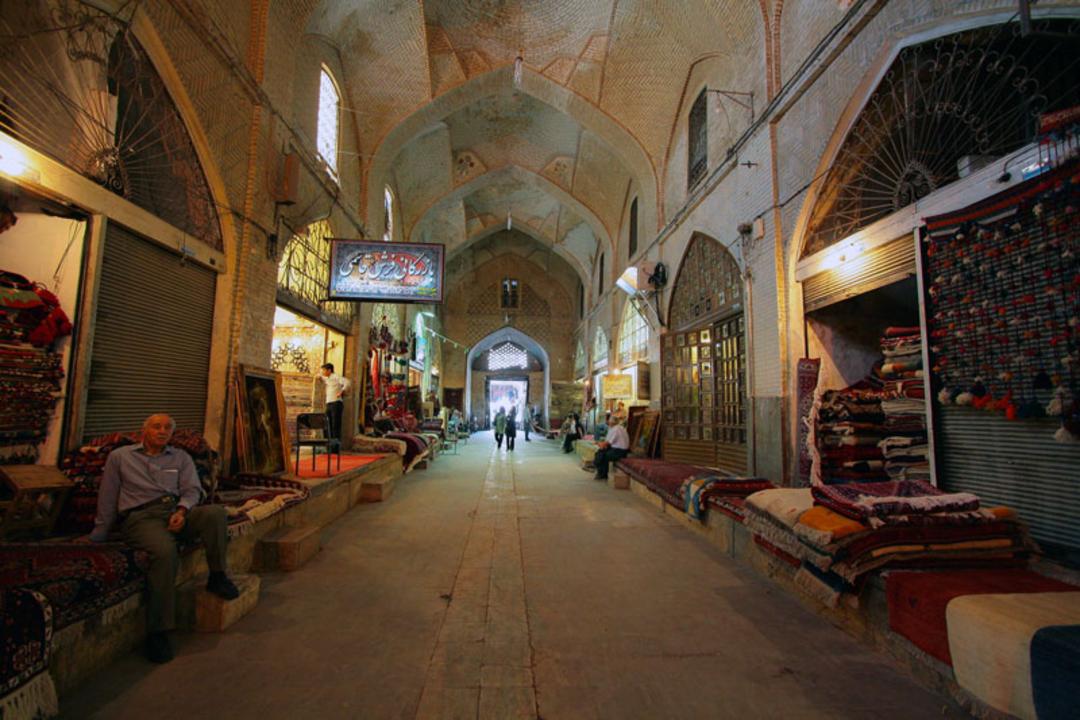 بازار وکیل شیراز. منبع ویکی مدیا. عکاس:Mostafameraji