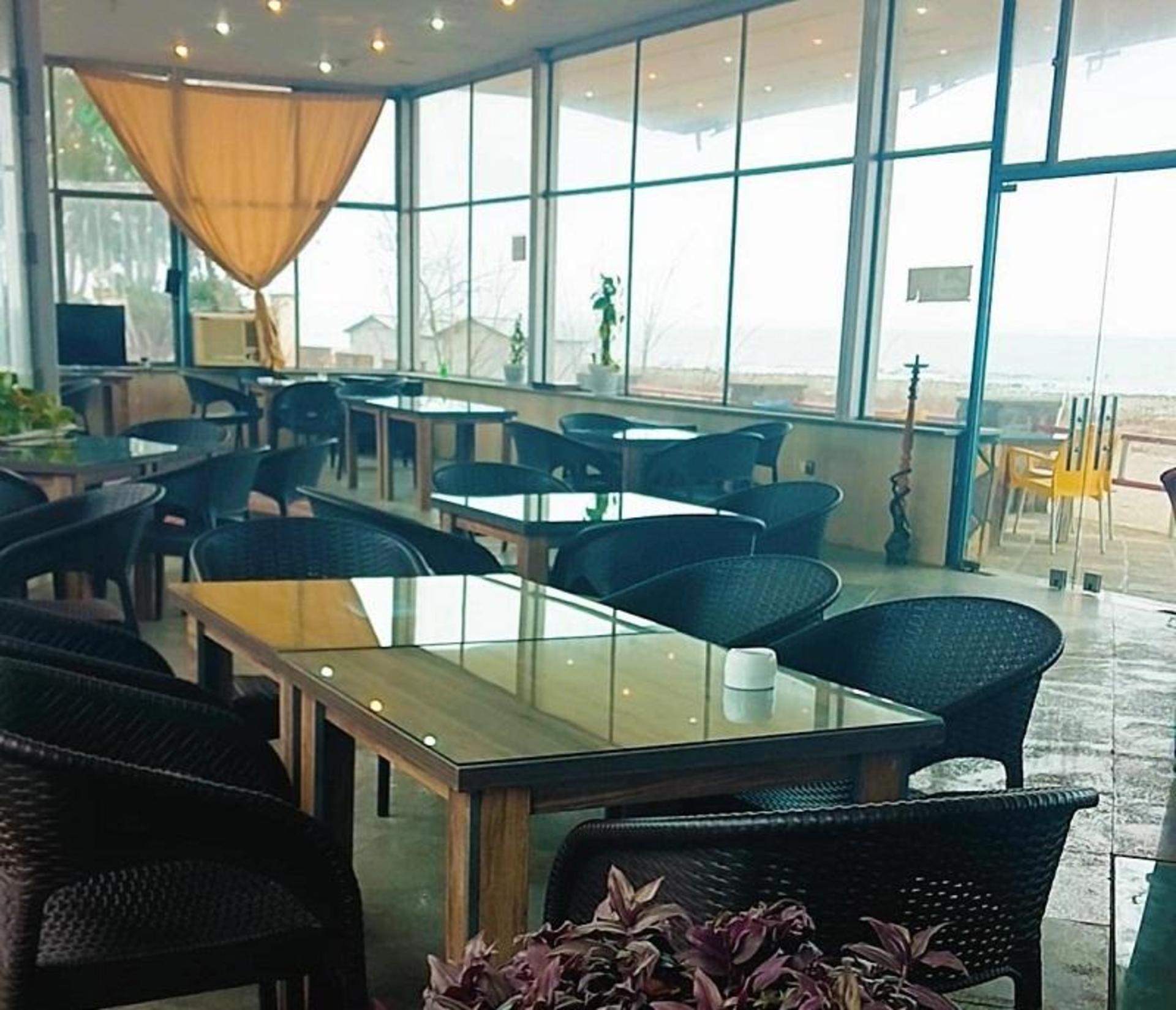 سالن رستوران پلاژ پارک آبی رامسر؛ منبع عکس: گوگل مپ؛ عکاس: Pelazh_parkabi ramsar