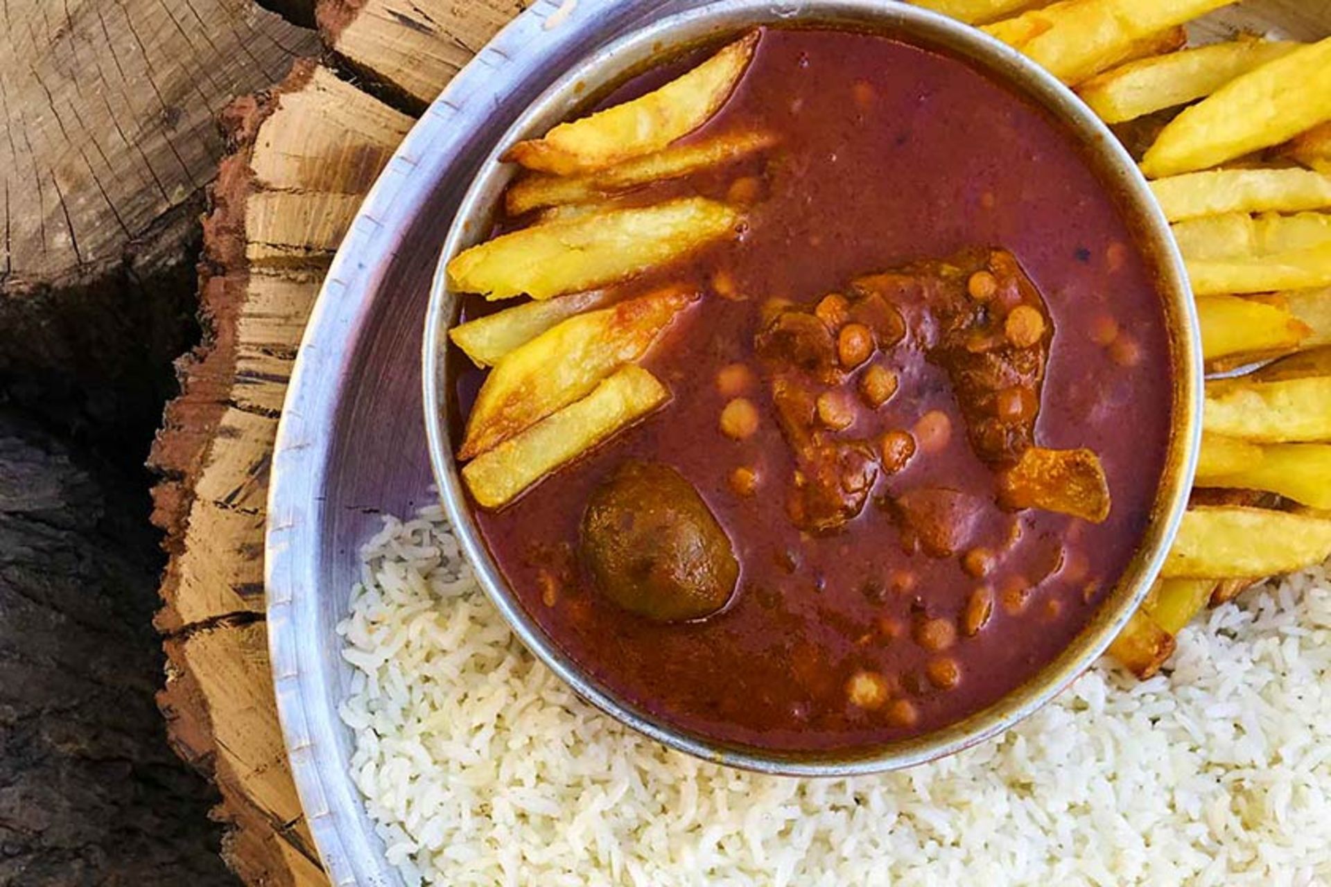 خورشت قیمه نذری محرم، منبع عکس: showmeiran.com
