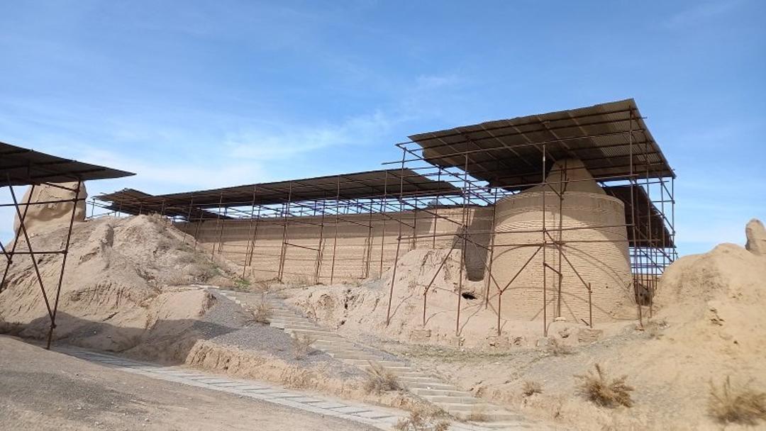 بنای ارگ کهندژ توس؛ منبع عکس: گوگل مپ؛ عکاس: جلیل بذرافشان