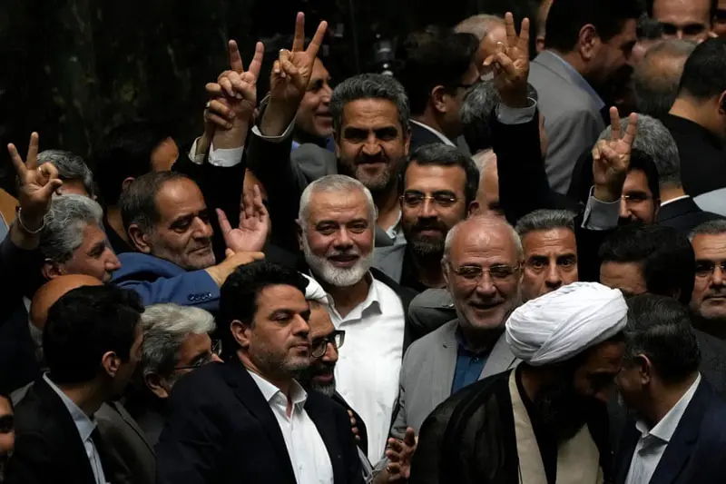حضور شهید اسماعیل هنیه، رئیس دفتر سیاسی حماس در مراسم تحلیف مسعود پزشکیان و در میان نمایندگان مجلس