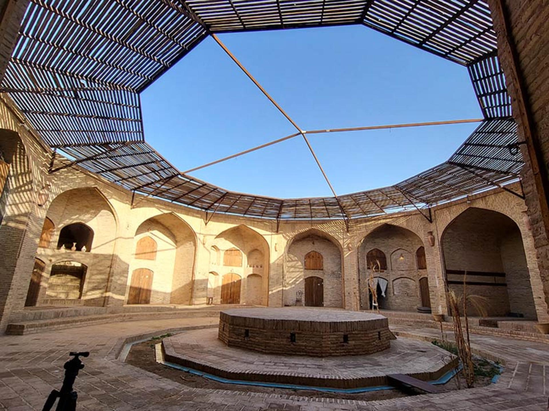 فضای داخلی و معماری کاروانسرای زین الدین