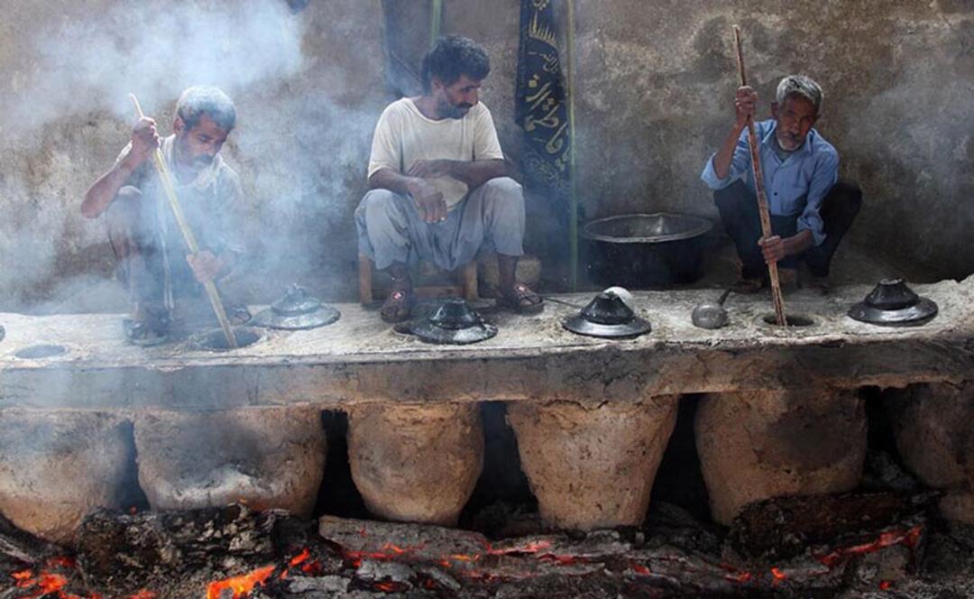 پخت حلوای جم هرمزگان؛ منبع عکس: مهرنیوز؛ عکاس: نامشخص