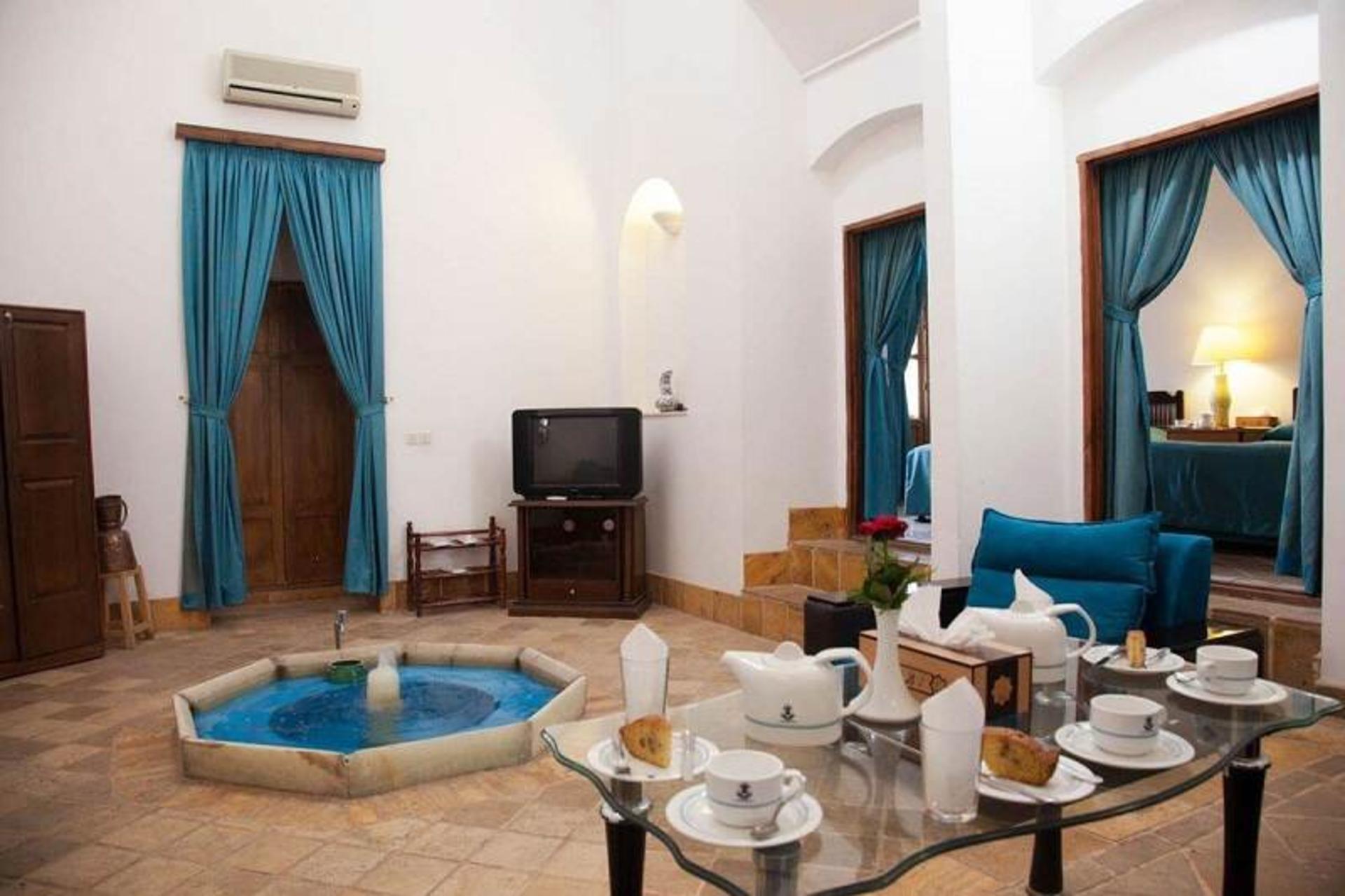 واحد اقامتی هتل لاله یزد؛ منبع عکس: گوگل مپ؛ عکاس: yazdlalehhotel