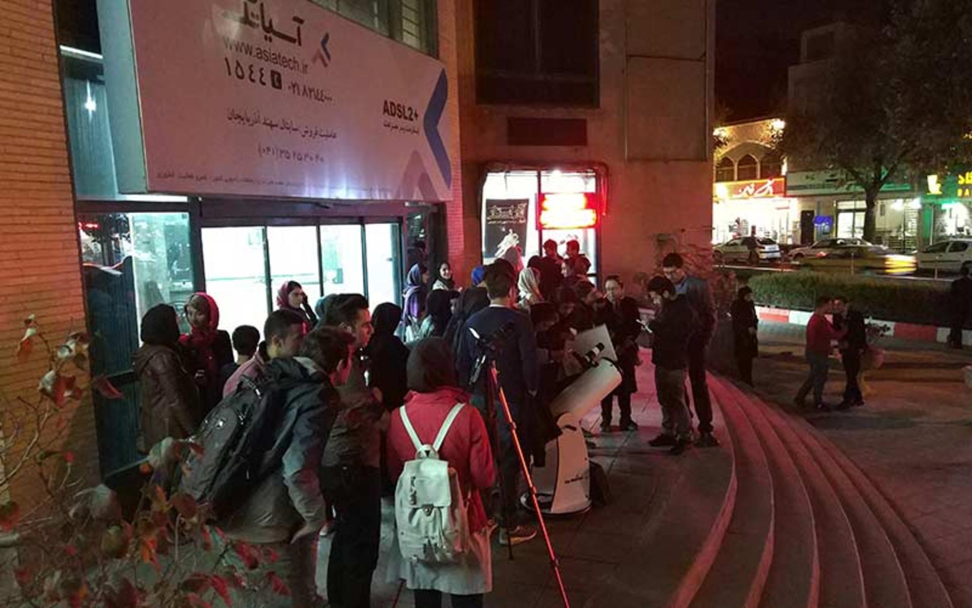 رصد آسمان در انجمن نجوم آیاز تبریز، منبع عکس: گوگل مپ، عکاس: azar star
