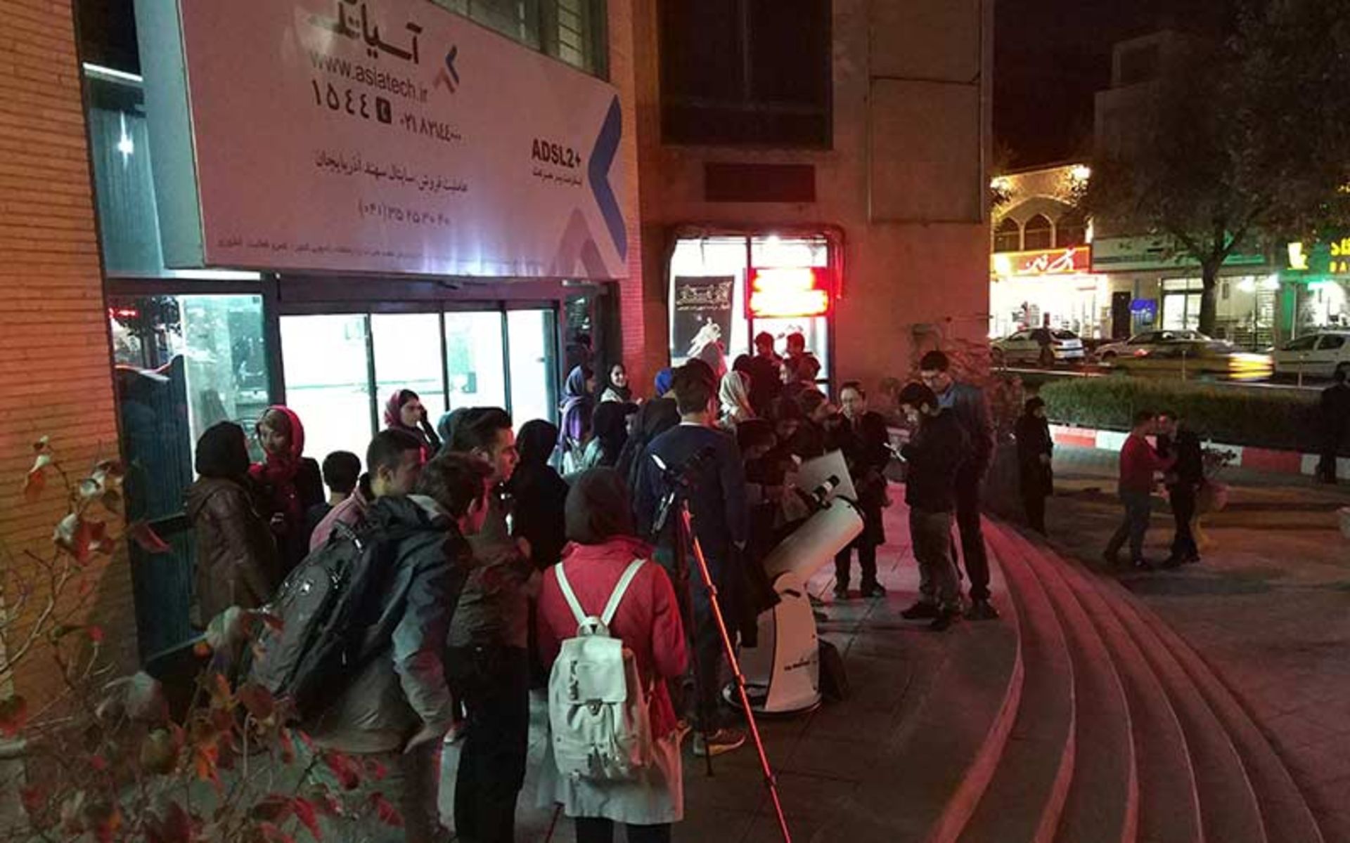 رصد آسمان در انجمن نجوم آیاز تبریز، منبع عکس: گوگل مپ، عکاس: azar star
