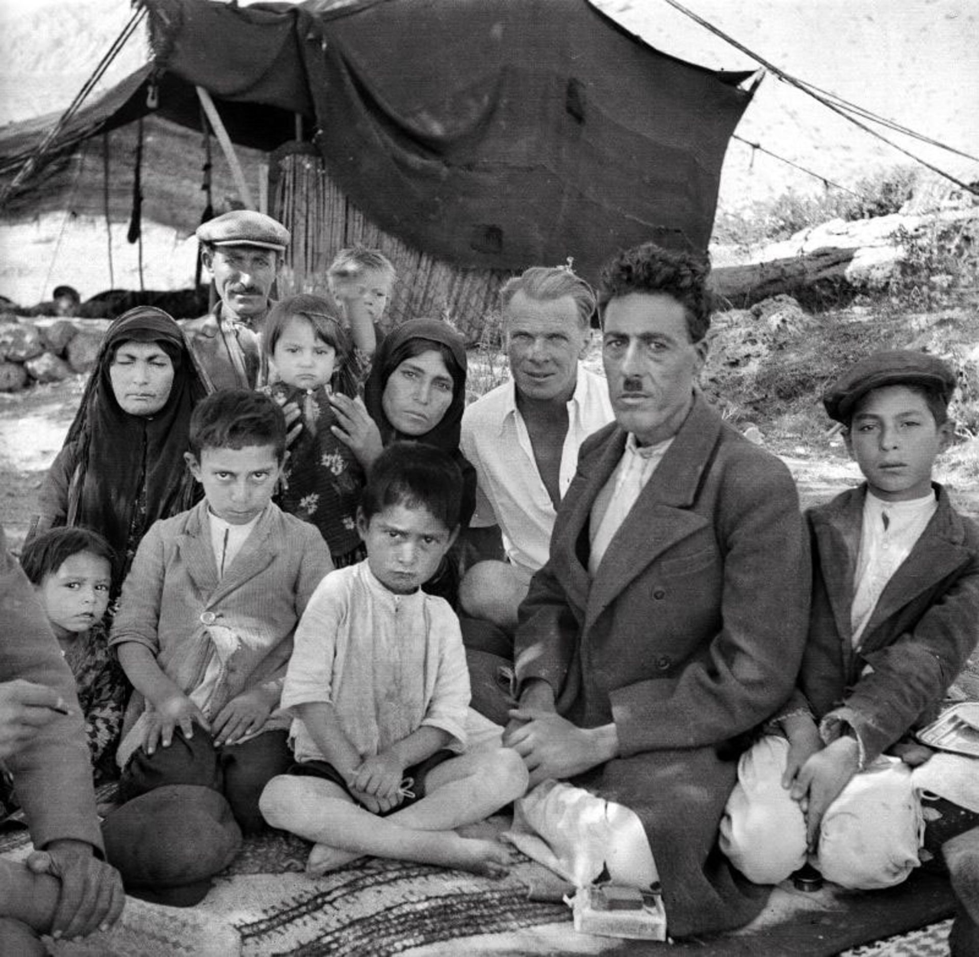 عکس قدیمی از خانواده ای عشایری در ایران