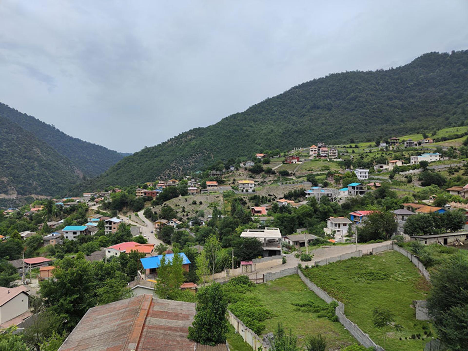 منظره ای از روستای لاویج