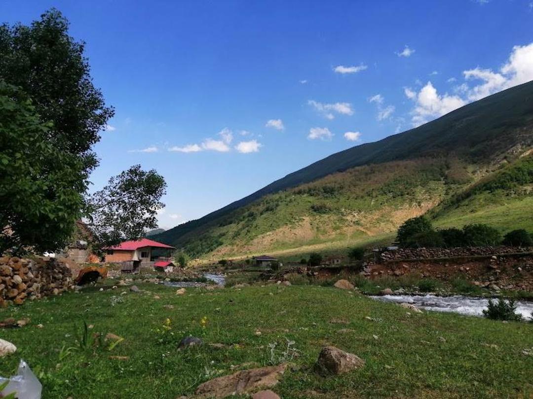 طبیعت و رودخانه روستای الیت؛ منبع عکس: گوگل مپ. عکاس: Mehrdad Hosseini