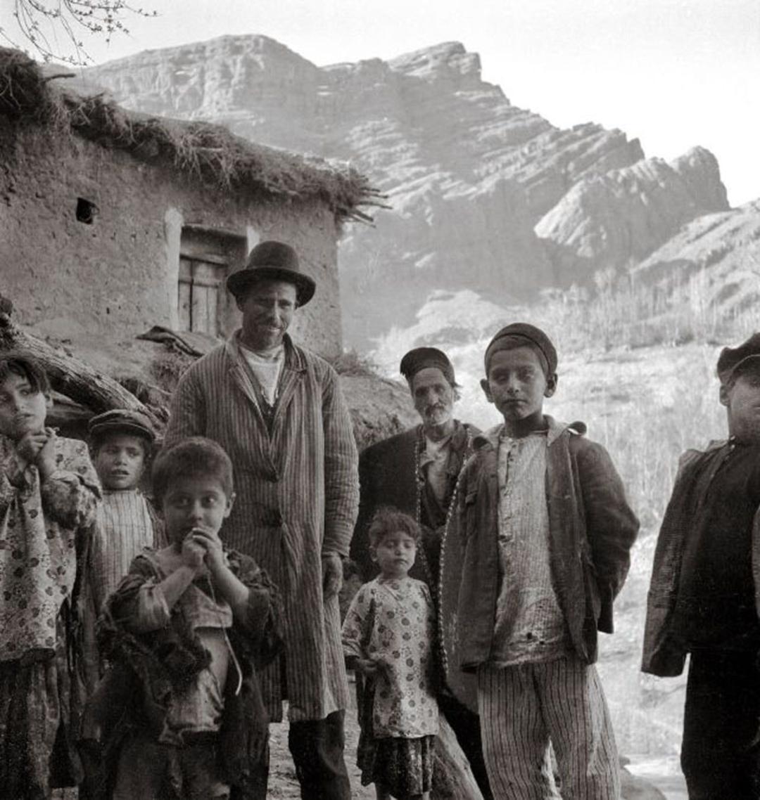 مرد و کودکان روستایی در ایران قدیم