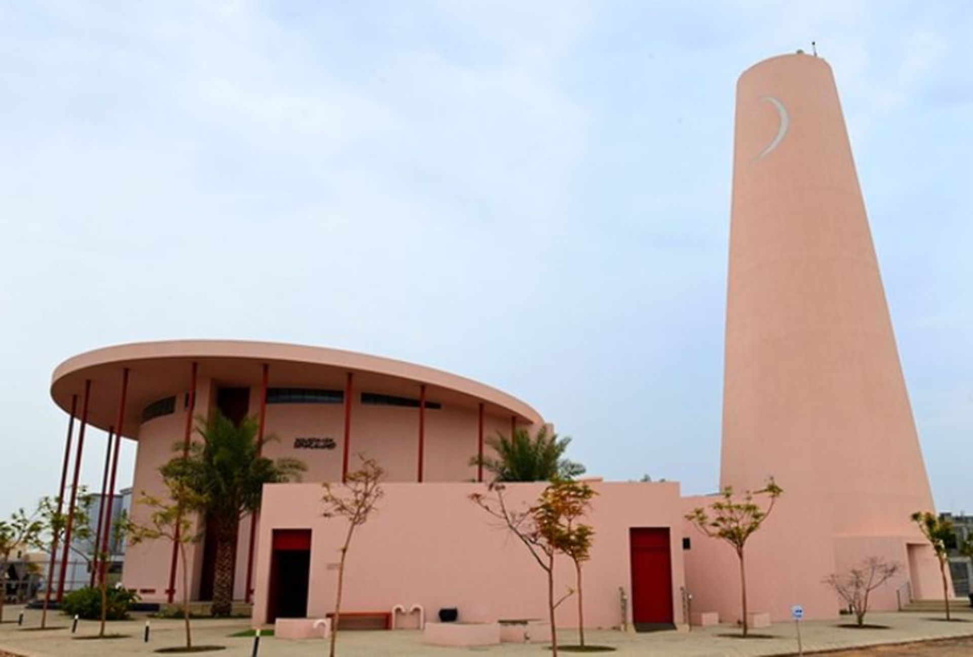 معماری مسجد باب‌ السلام در عمان