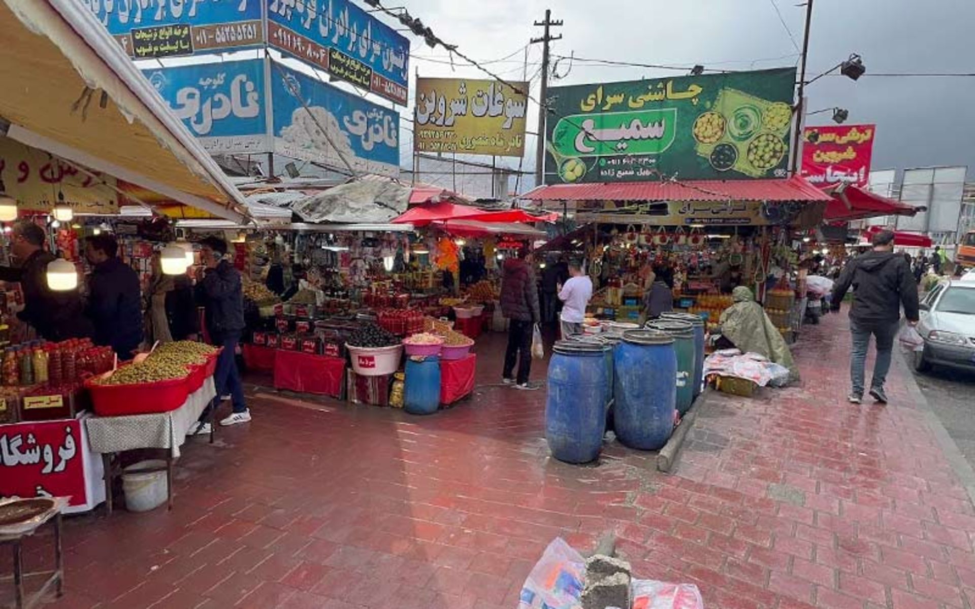 مغازه های بازار سنتی رامسر، منبع عکس: گوگل مپ، عکاس: حمیدرضا غفاری