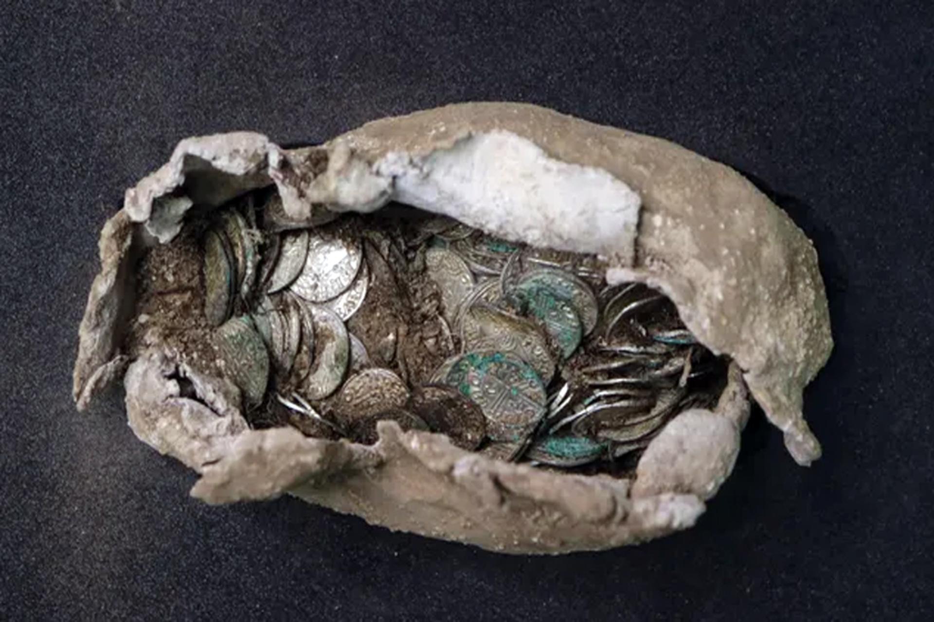 کشف گنجینه سکه در انگلستان