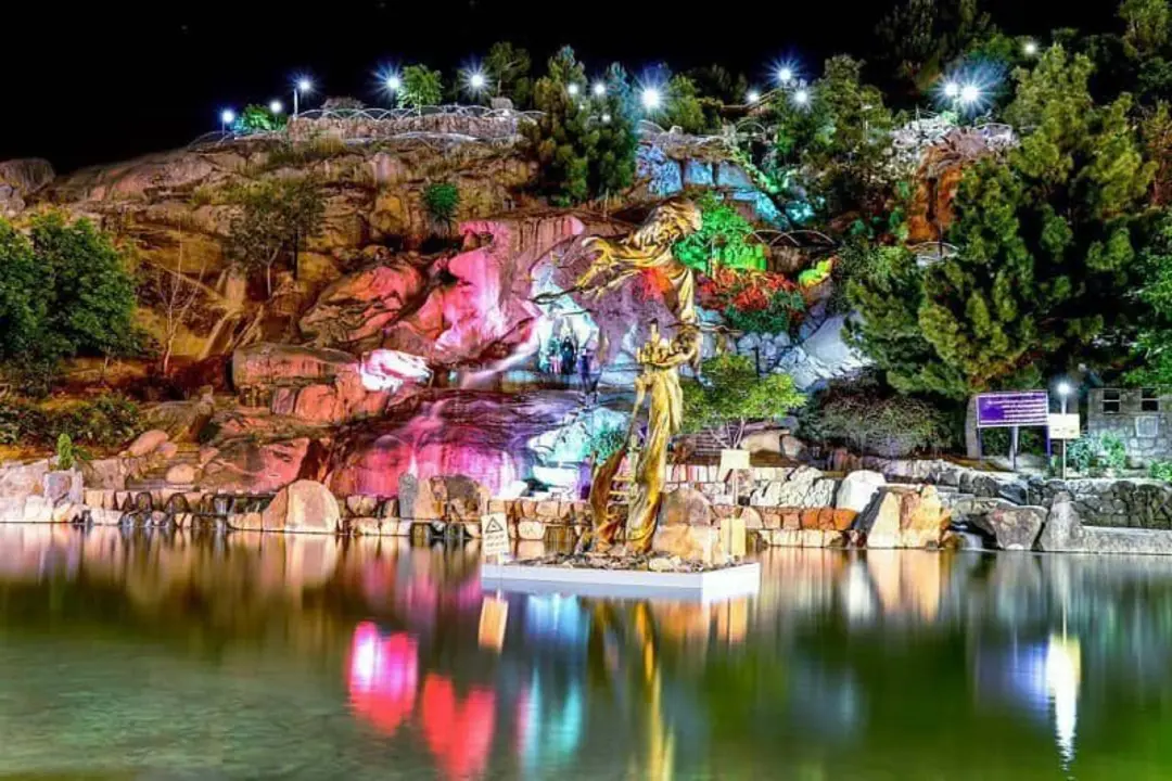نورپردازی پارک کوهسنگی در شب