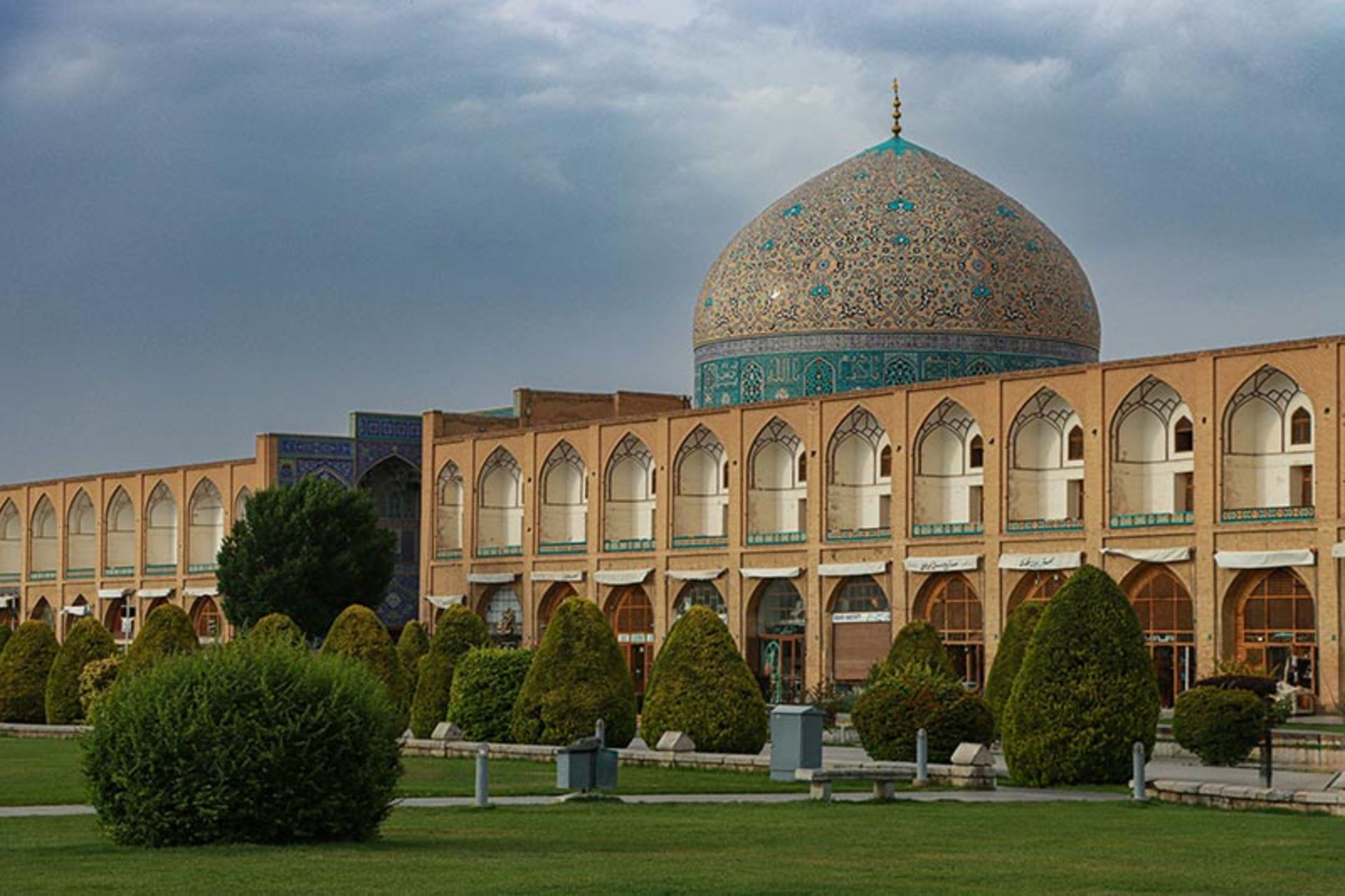 میدان نقش جهان در عید نوروز؛ منبع عکس: گوگل مپ؛ عکاس: Ali Hannani Sefat