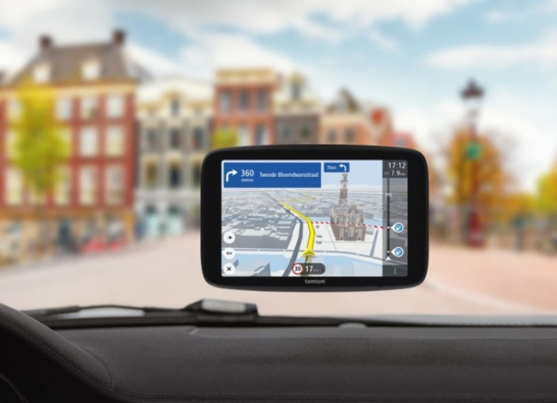 دستگاه GPS برند تام تام؛ منبع عکس: سایت fleeto.ae. عکاس: نامشخص