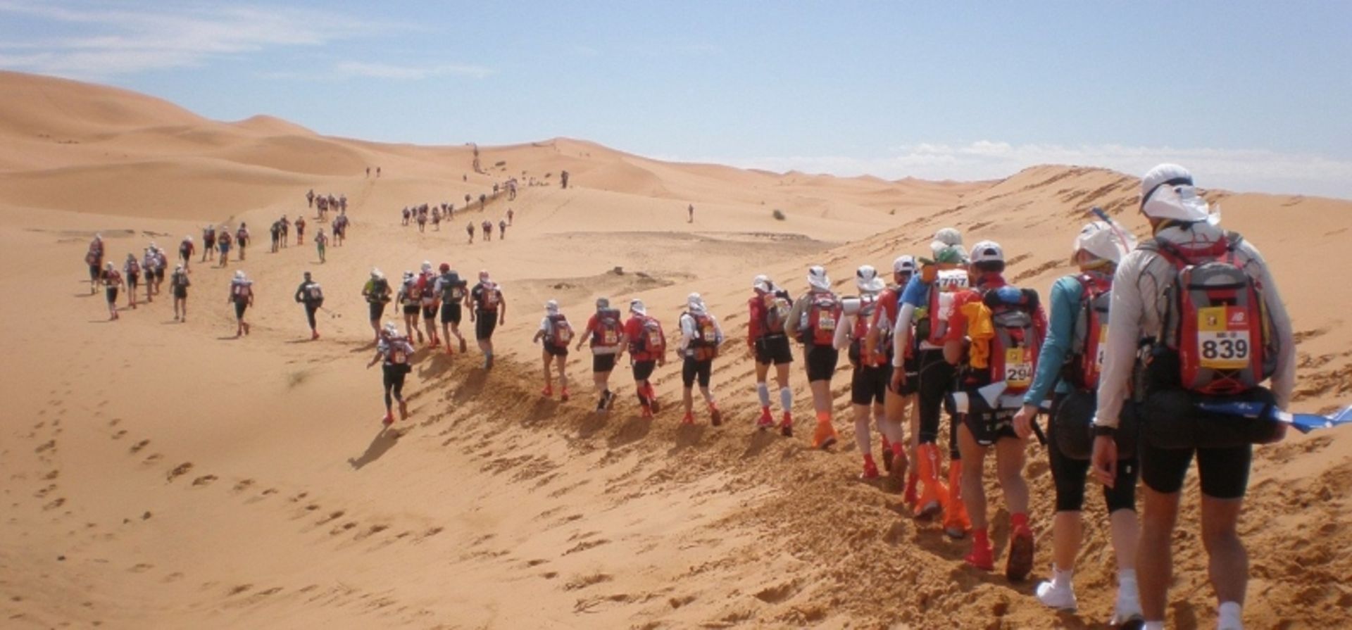 ماراتن گردشگری در بیابان؛ منبع عکس: سایت outdoorfood.com. عکاس: نامشخص