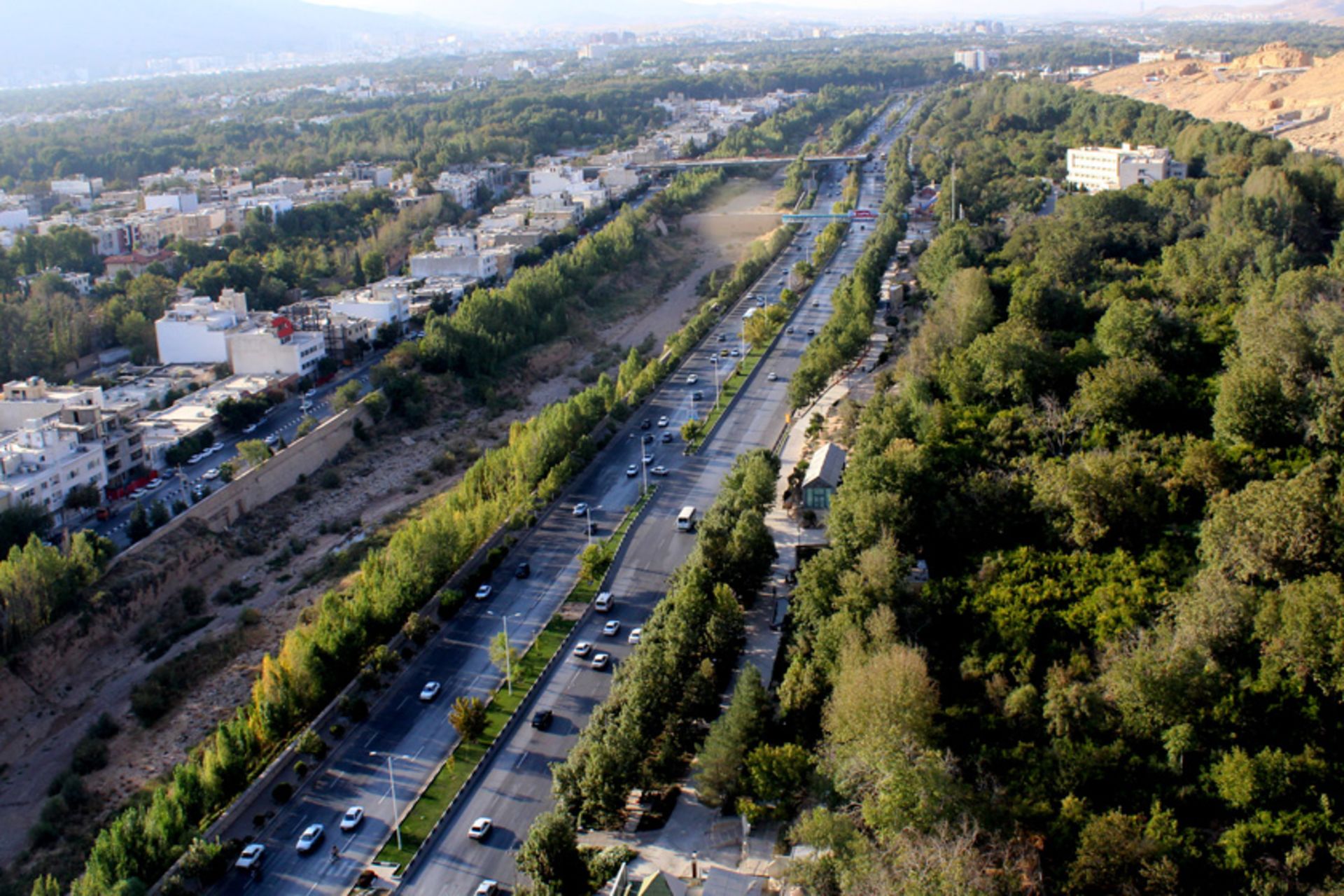 بلوار چمران شیراز. عکاس: Ali ringo