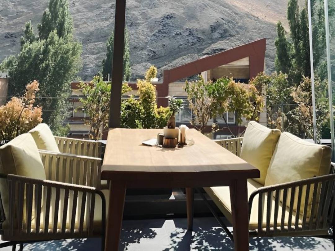باصفاترین روف گاردن های تهران. منبع: وب سایت cafegarditehran.com؛ عکاس: نامشخص