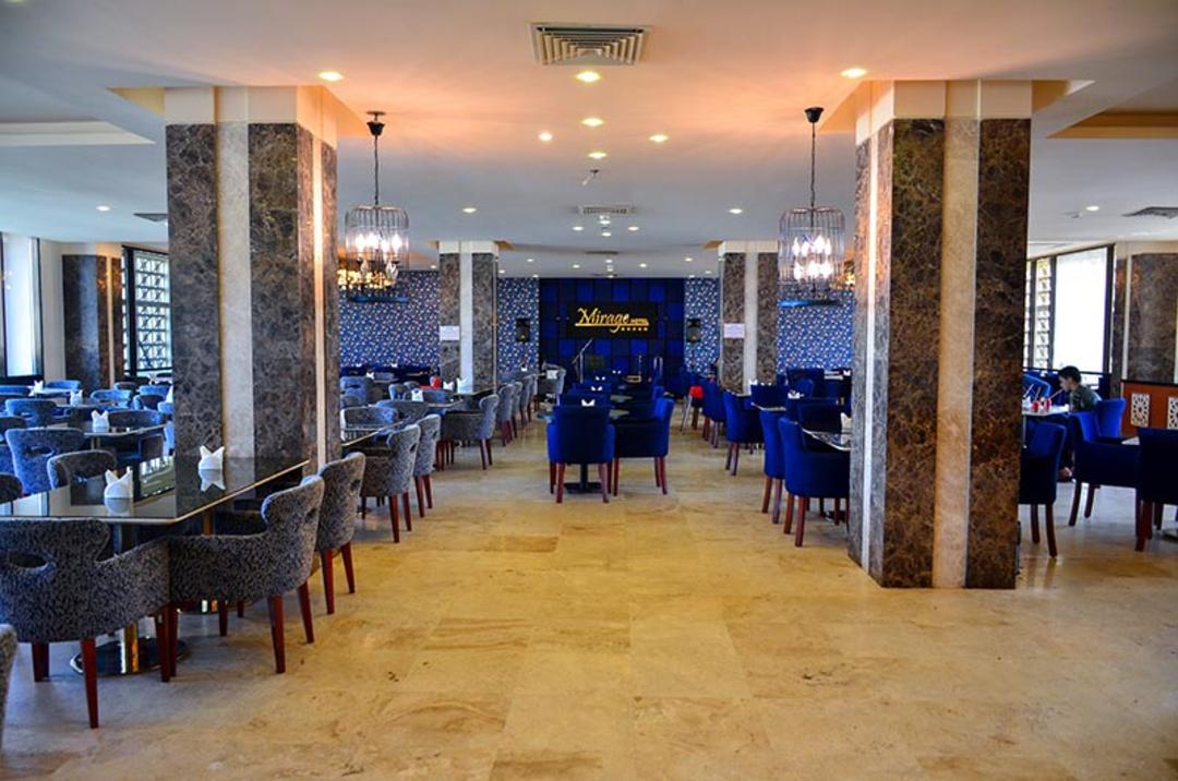فضای رستوران هتل میراژ کیش؛ منبع عکس: Tripadvisor؛ عکاس: نامشخص
