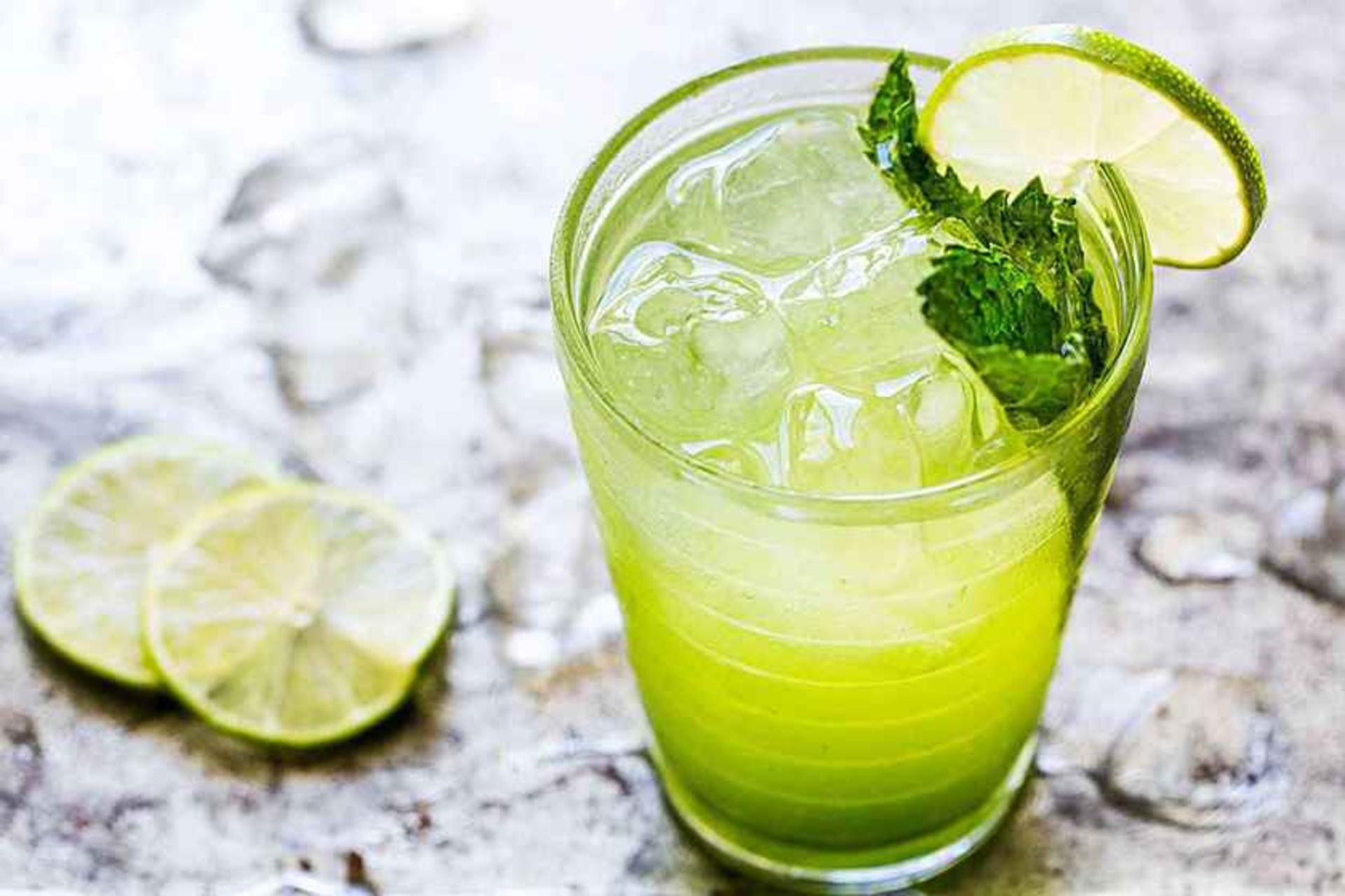 شربت نعنا با لیمو، منبع عکس: simplyrecipes.com، عکاس: نامشخص