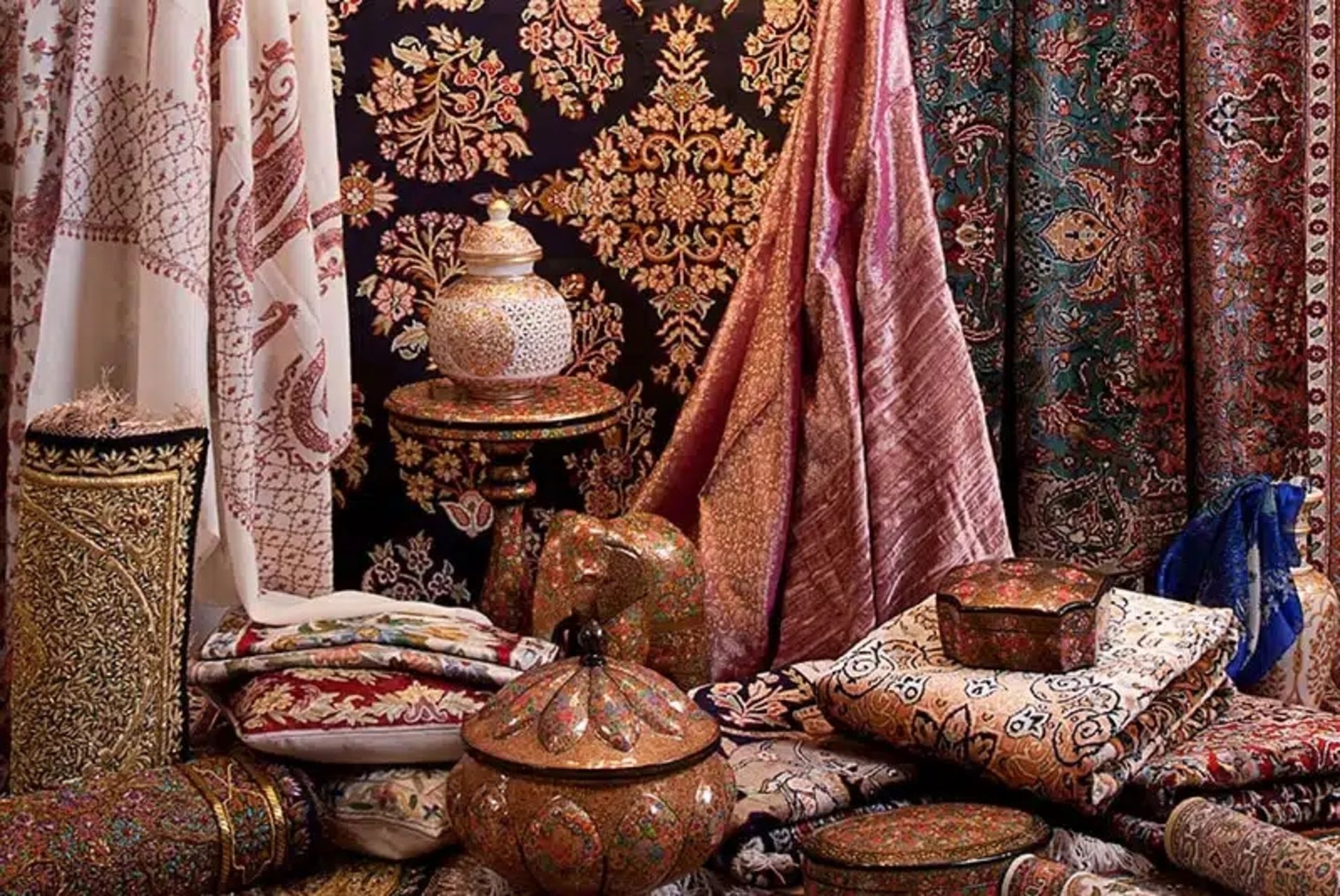 صنایع دستی اصفهان؛ منبع عکس: سایت marsin.ir. عکاس: نامشخص