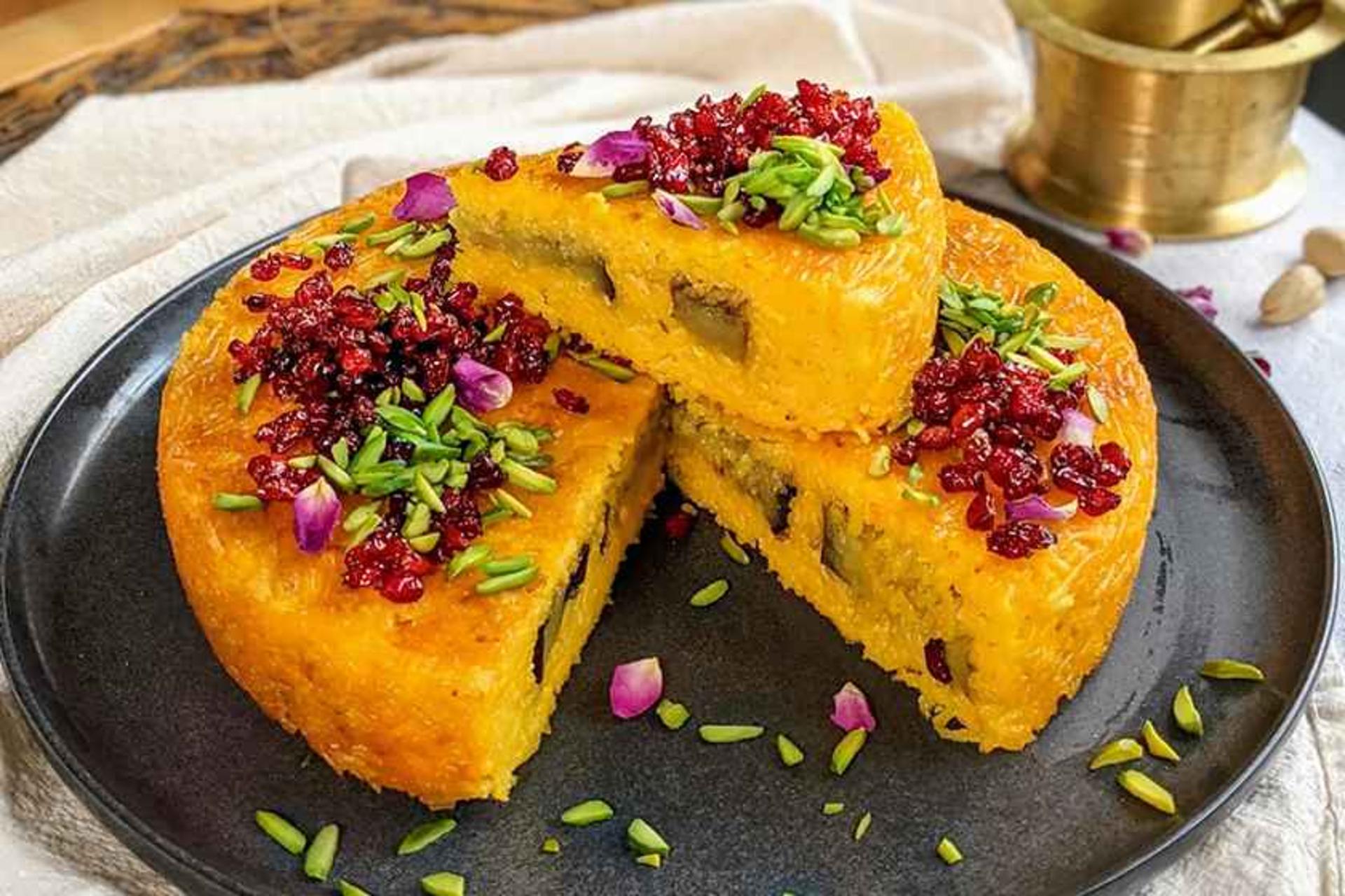 ته چین مرغ مجلسی، منبع عکس: thecaspianchef.com، عکاس: نامشخص