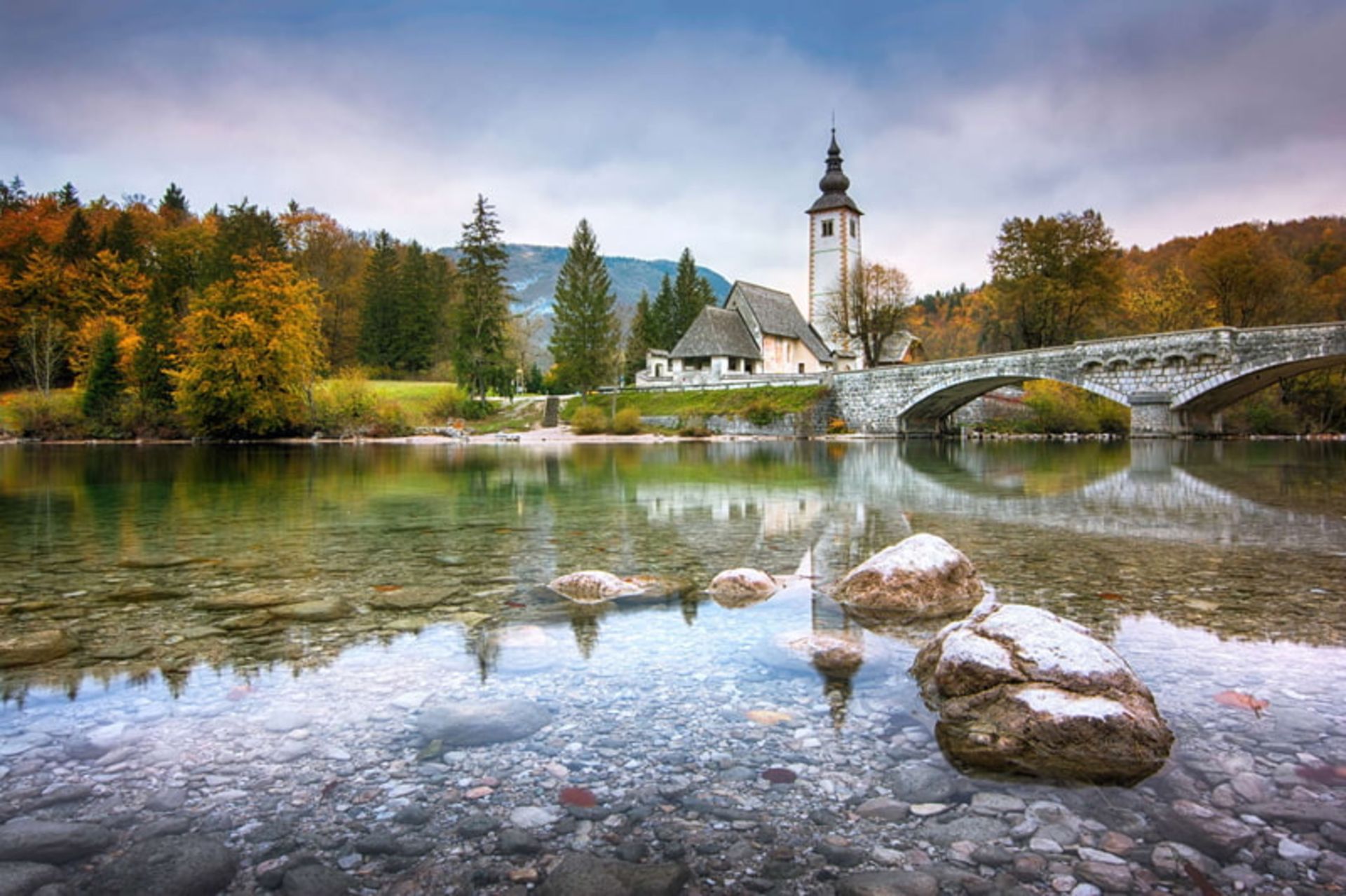 دریاچه بوهنج (Bohinj) در اسلوونی