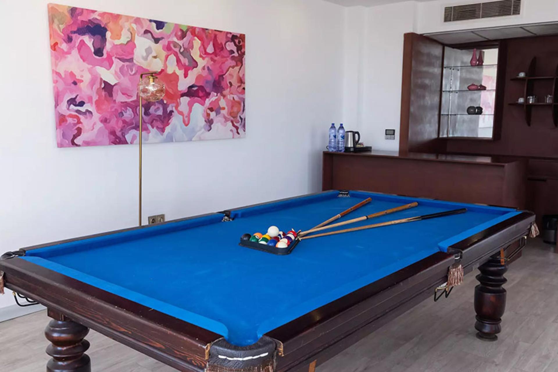 سالن بیلیارد هتل میراژ کیش؛ منبع عکس: Tripadvisor؛ عکاس: نامشخص