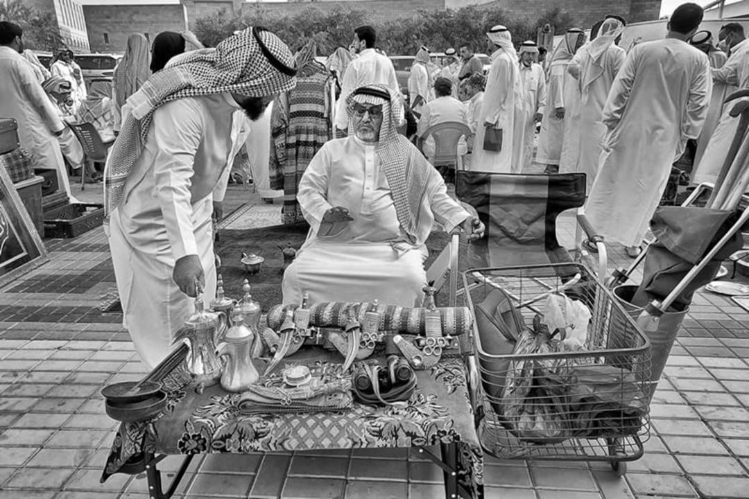 فروشنده دوره گرد عرب در بازار