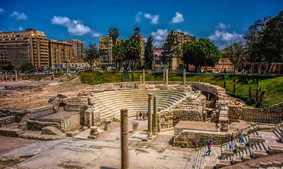 بقایای باستانی در شهر اسکندریه؛ منبع عکس: The Ancient Theatre Archive، عکاس: Thomas G. Hines
