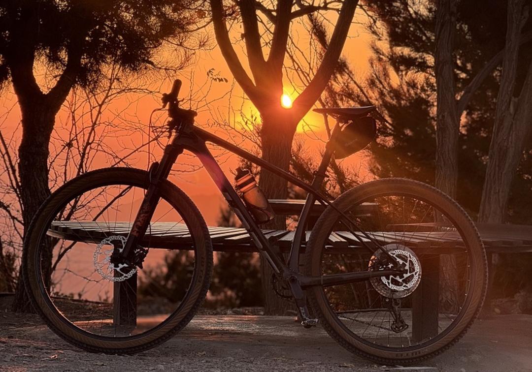 طبیعتگردی با دوچرخه؛ منبع عکس: اینستاگرام؛ عکاس: mashhad_bike_iran
