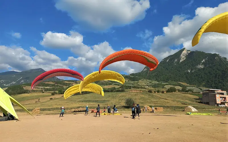 پاراگلایدرسواری در ترسه