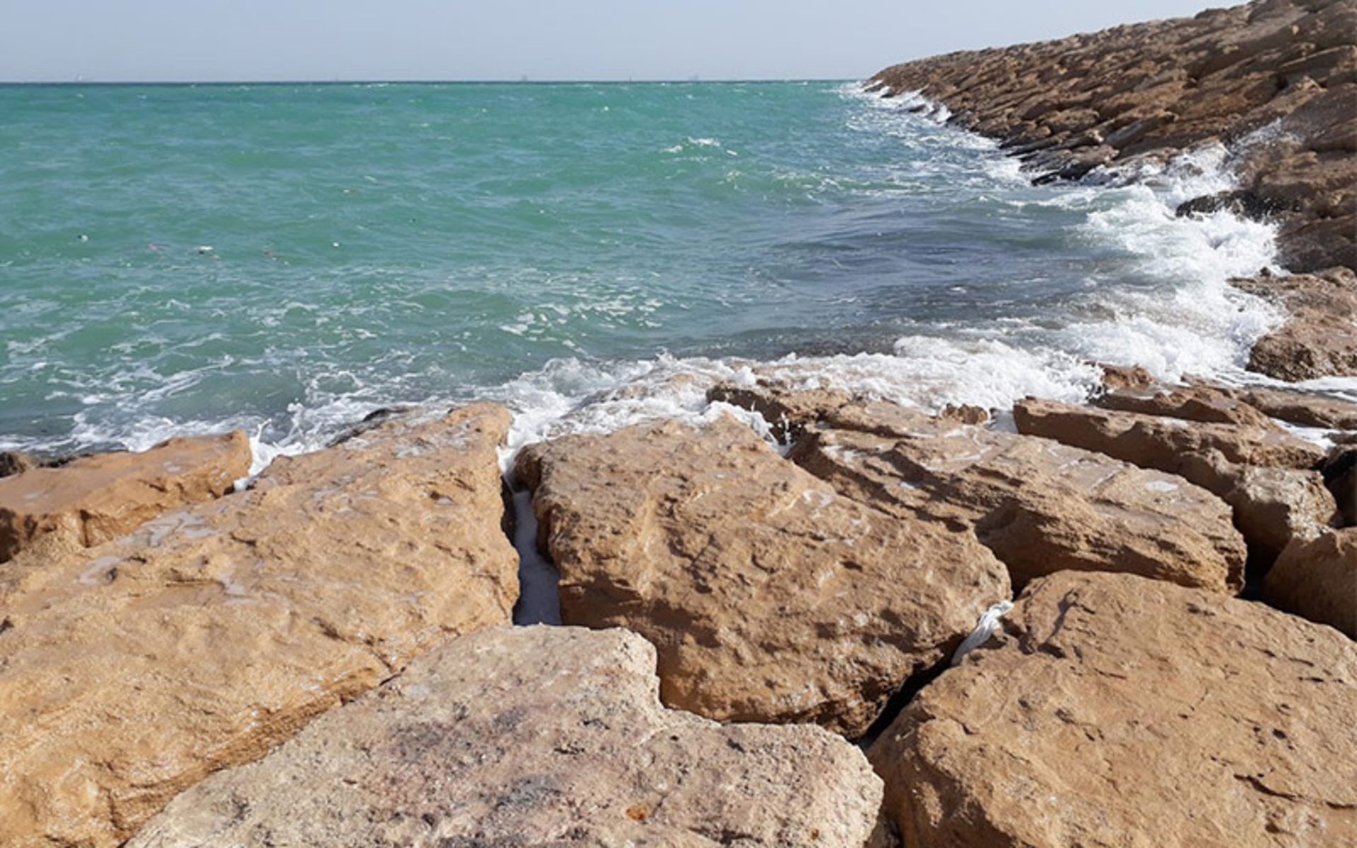 ساحل جزیره قشم