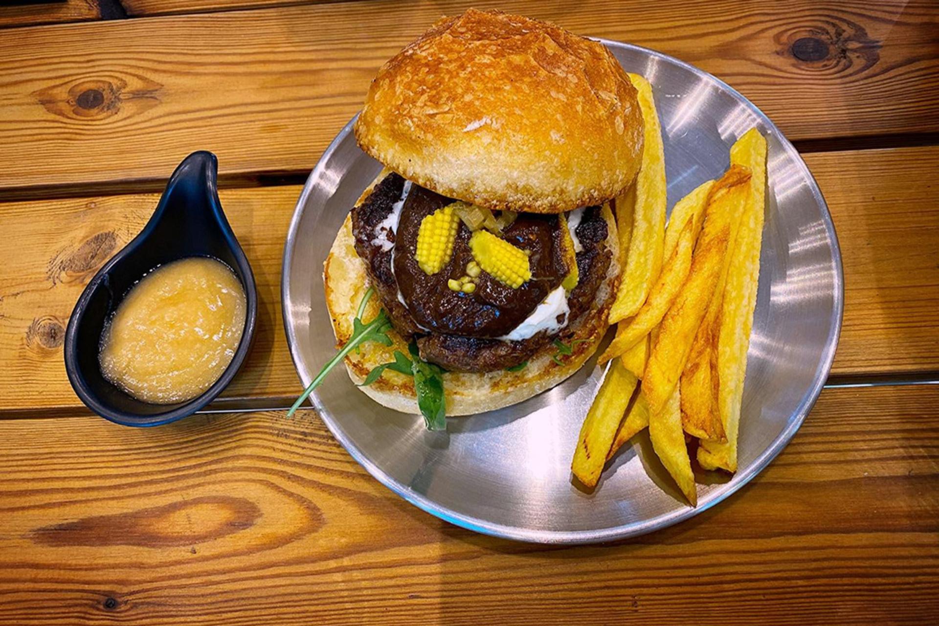 برگر تاده از ساندویچ‌های ارمنی تهران